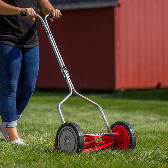 Great States 304-14 lawn mower in use
